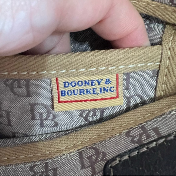 Dooney & Bourke Mini Tassels Taupe and Brown Leather Purse - New w/o Tags - Picture 7 of 8